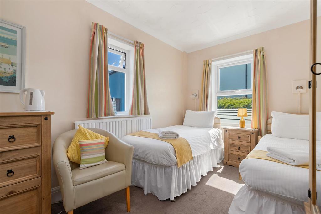 Anchor Guest House - Re-shoot 23rd April 2012 - LA