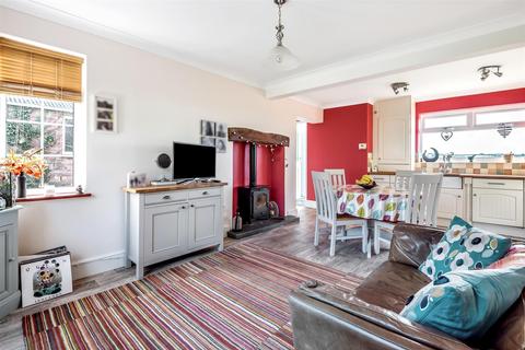 Cedra Lincombe, Lee, Ilfracombe, EX34 8LL