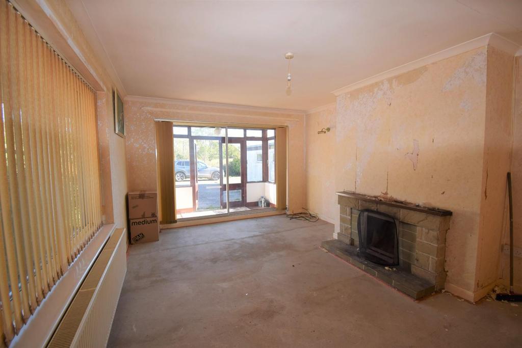 Living Room.jpg