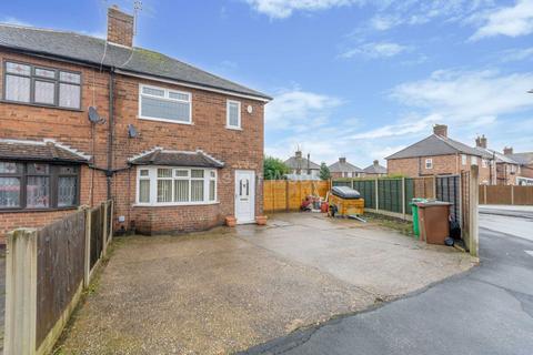 3 bedroom semi-detached house to rent, Knole Road, Wollaton