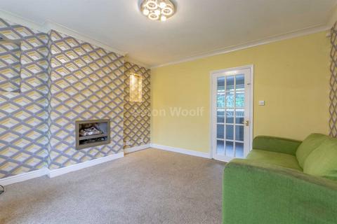 3 bedroom semi-detached house to rent, Knole Road, Wollaton