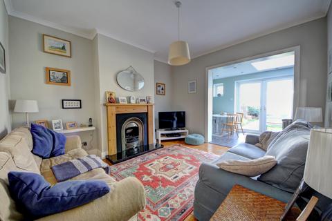 46 Halstead Road, Winchmore Hill, London, N21 3DS