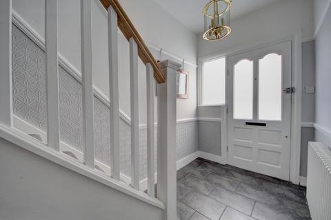 46 Halstead Road, Winchmore Hill, London, N21 3DS