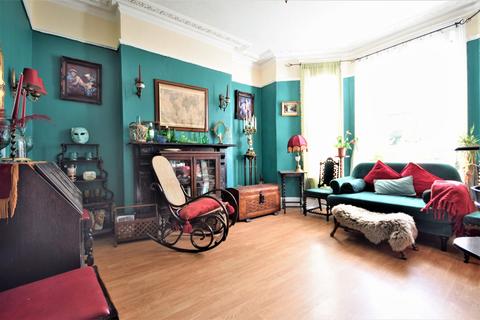 1 bedroom flat for sale - Whiteley Road, Upper Norwood, SE19