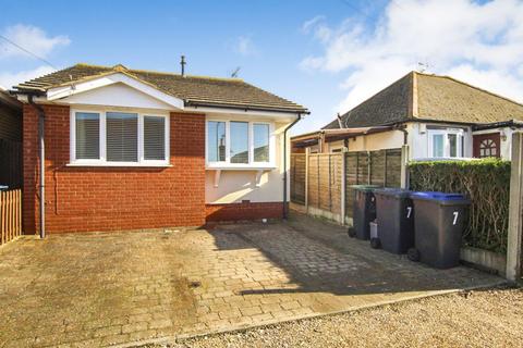 2 bedroom bungalow for sale, Humber Avenue, Herne Bay