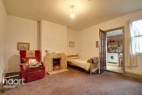 3 bedroom terraced house for sale - Kent Road, Rochester