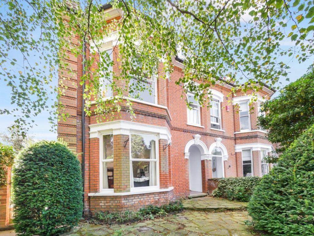 Gainsborough Road, Ipswich 5 bed semidetached house £575,000