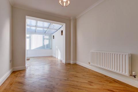 1 Haydon Close, Studley, B80 7SP