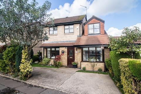 4 bedroom detached house for sale - Herbert March Close, Cardiff