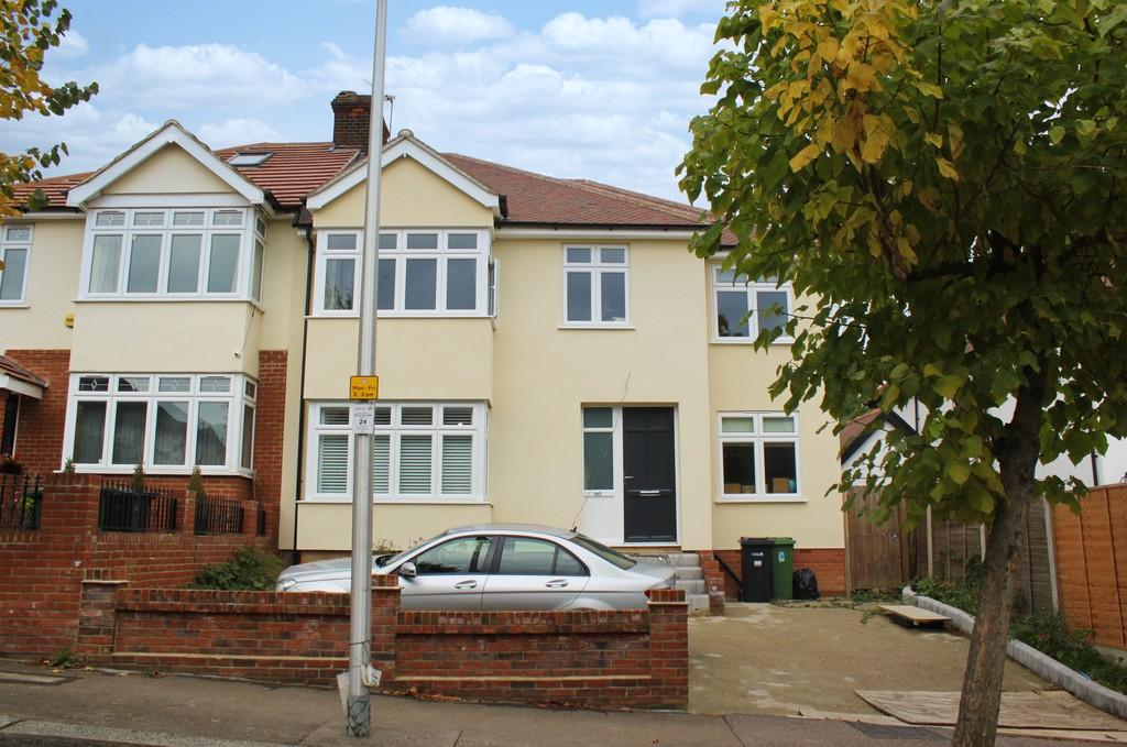 Monkhams Drive, Woodford Green 4 bed semidetached house £1,250,000