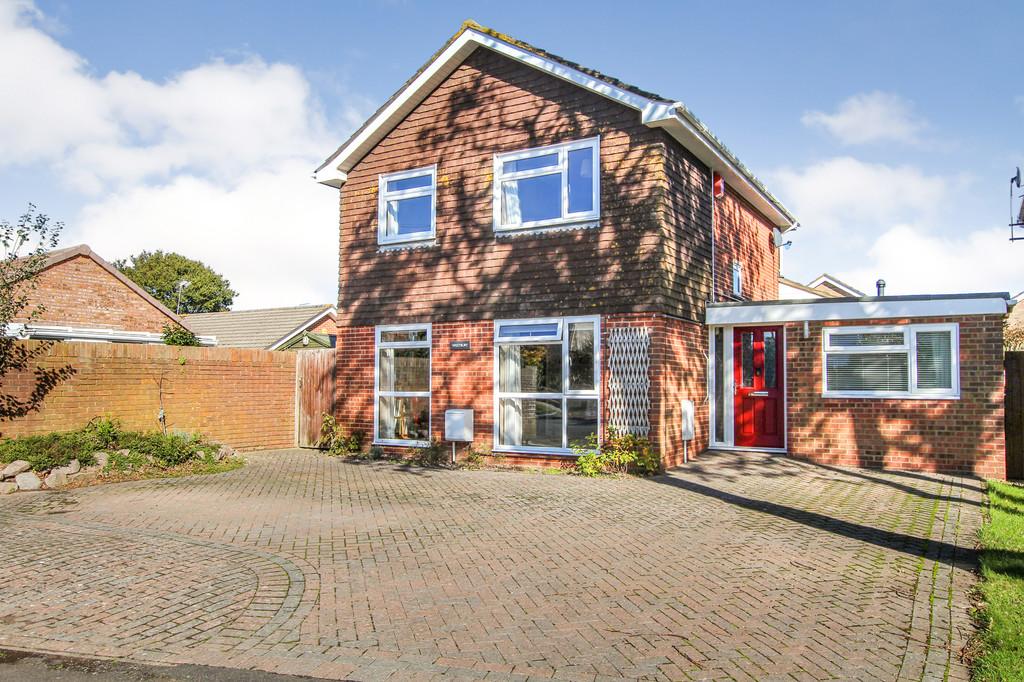 Walkers Lane North, Blackfield 4 bed detached house £385,000