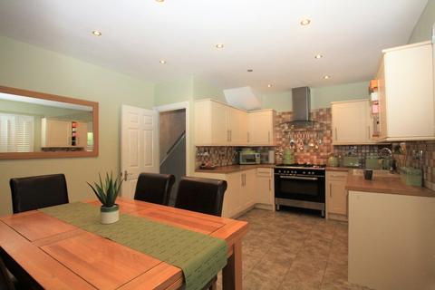 34 Caesars Walk, Mitcham, CR4 4LE