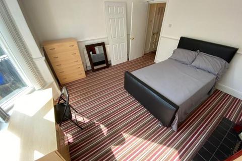 5 bedroom house share to rent, 27 Wadbrough Road, Ecclesall