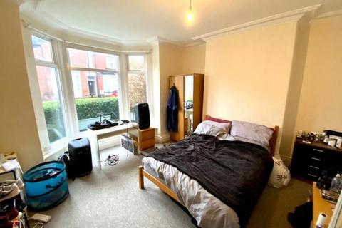 4 bedroom house share to rent, 28 Wadbrough Road, Ecclesall