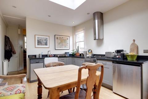 112b Marlborough Road, London, N22 8NN