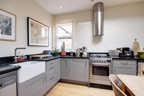 112b Marlborough Road, London, N22 8NN