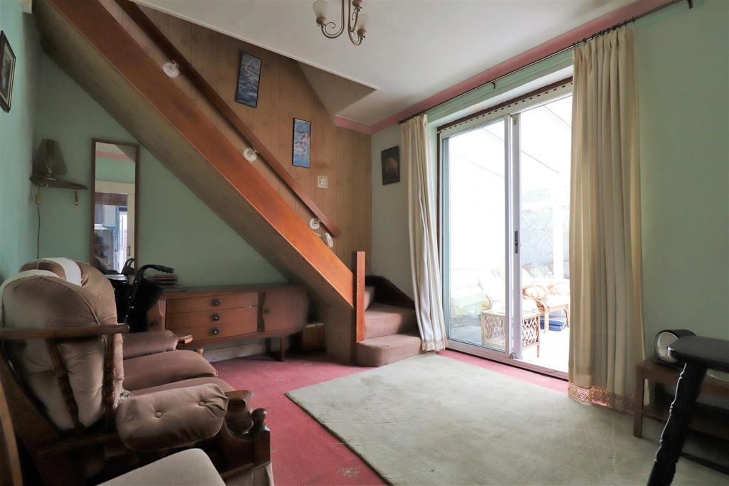 Dining room/bedroom
