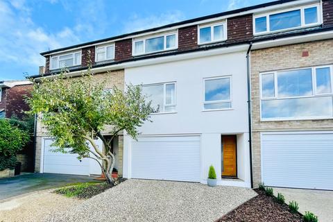 29 Fairfield, Ingatestone, CM4 9ER
