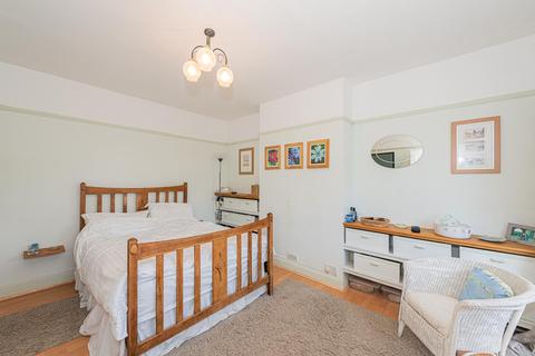 22 Tattenham Grove, Epsom, KT18 5QP