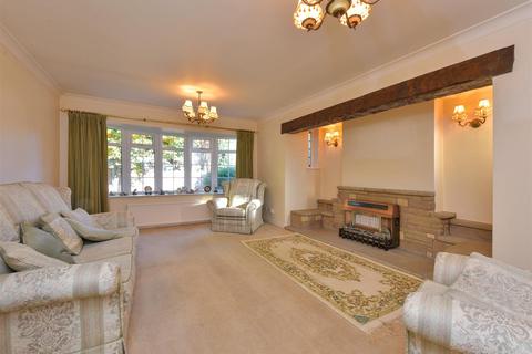37 Allesley Close, Sutton Coldfield, B74 2NF