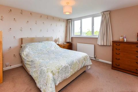 19 Dickensons Grove, Congresbury, Bristol, BS49 5HQ