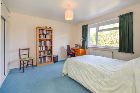 19 Dickensons Grove, Congresbury, Bristol, BS49 5HQ