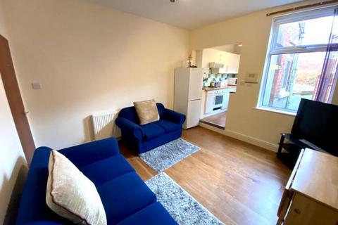 3 bedroom house share to rent, 11 Leamington Street, Crookes