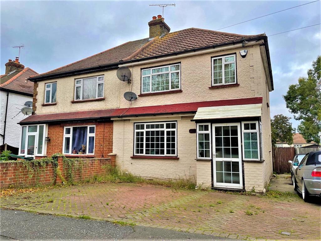 Hall Road, Northfleet, Gravesend 3 bed property £1,550 pcm (£358 pw)