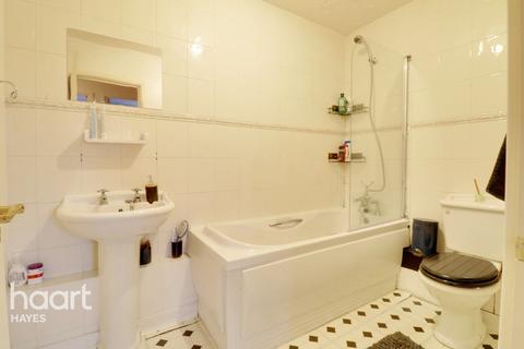 36 Mill Bridge Place, Uxbridge, UB8 2XX