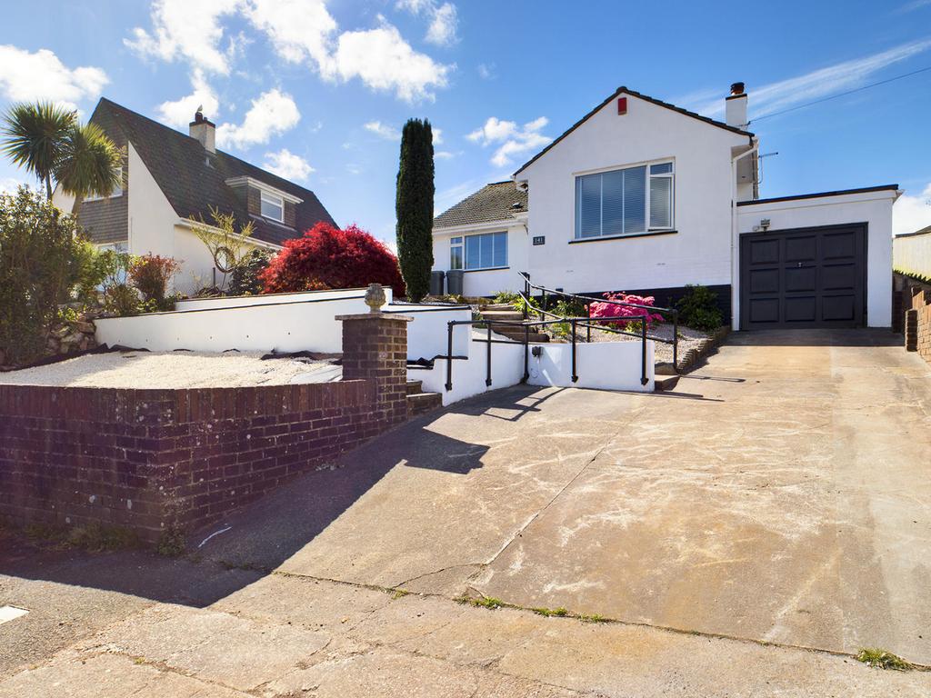 Southfield Avenue, Preston, Paignton 4 bed detached bungalow £499,500