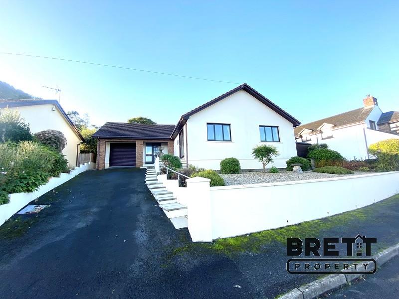 Heathers, Ragged Staff, Saundersfoot... 3 bed detached bungalow £480,000