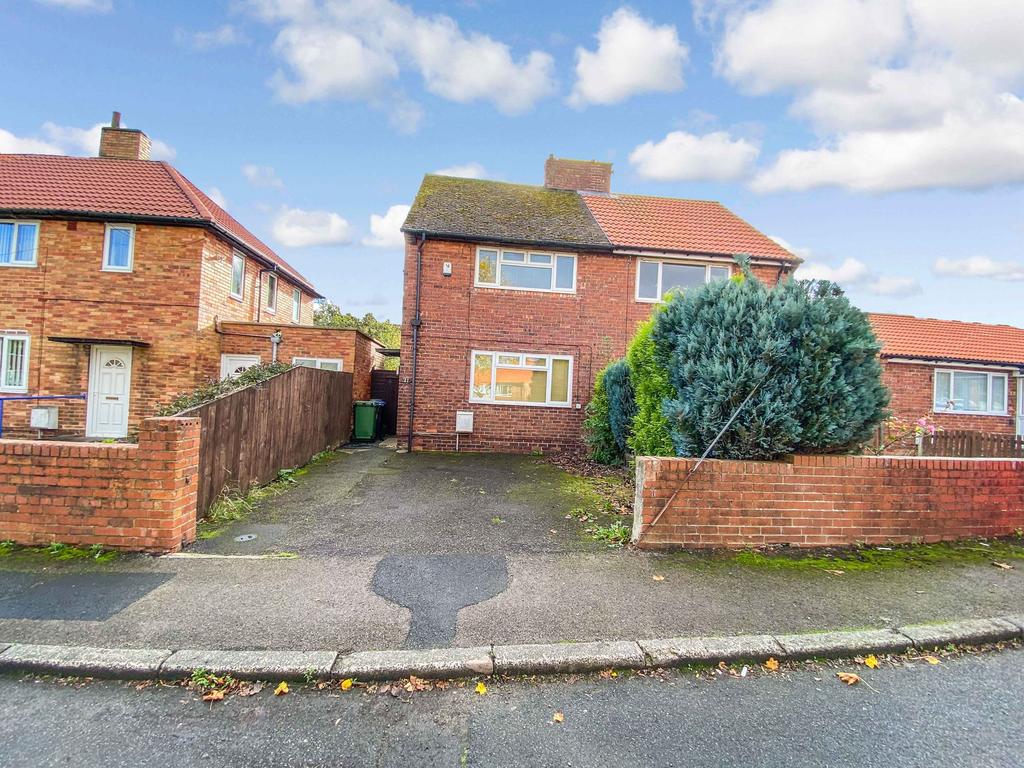 Donald Avenue, South Hetton, Durham, DH6 2UF 2 bed semidetached house