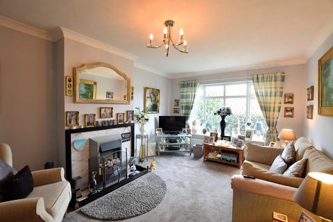 95 Cypress Close, Clacton-on-sea, CO15 4RG