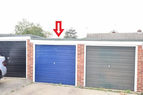 95 Cypress Close, Clacton-on-sea, CO15 4RG