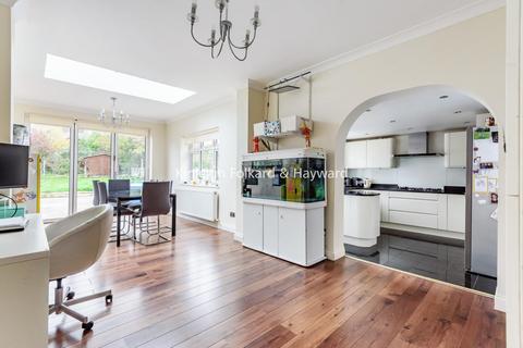 21 Riefield Road, London, SE9 2QD