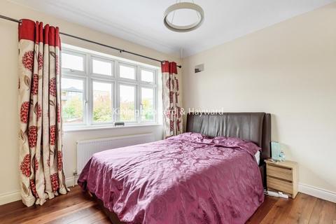 21 Riefield Road, London, SE9 2QD