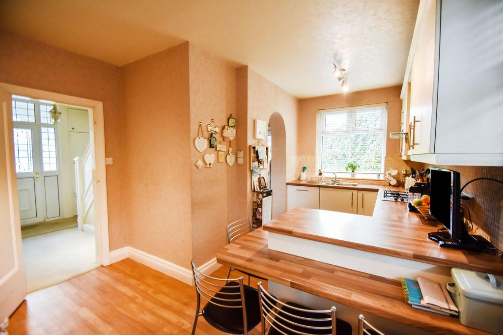 Kitchen / Breakfast Room
