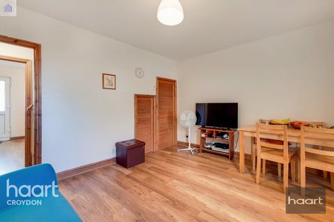 31 Stanley Grove, Croydon, CR0 3QW