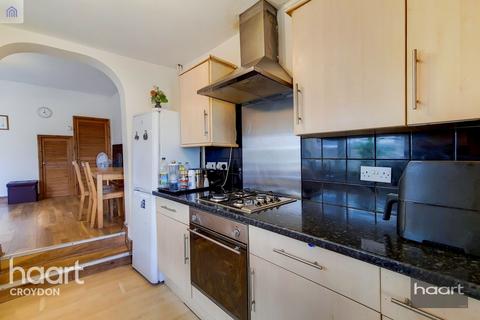 31 Stanley Grove, Croydon, CR0 3QW