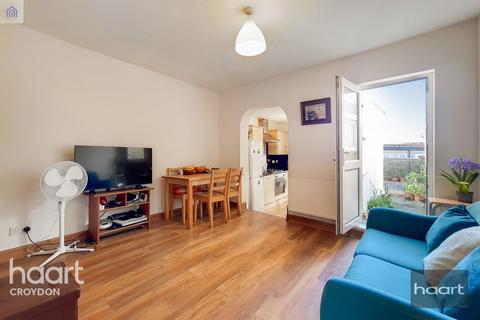 31 Stanley Grove, Croydon, CR0 3QW