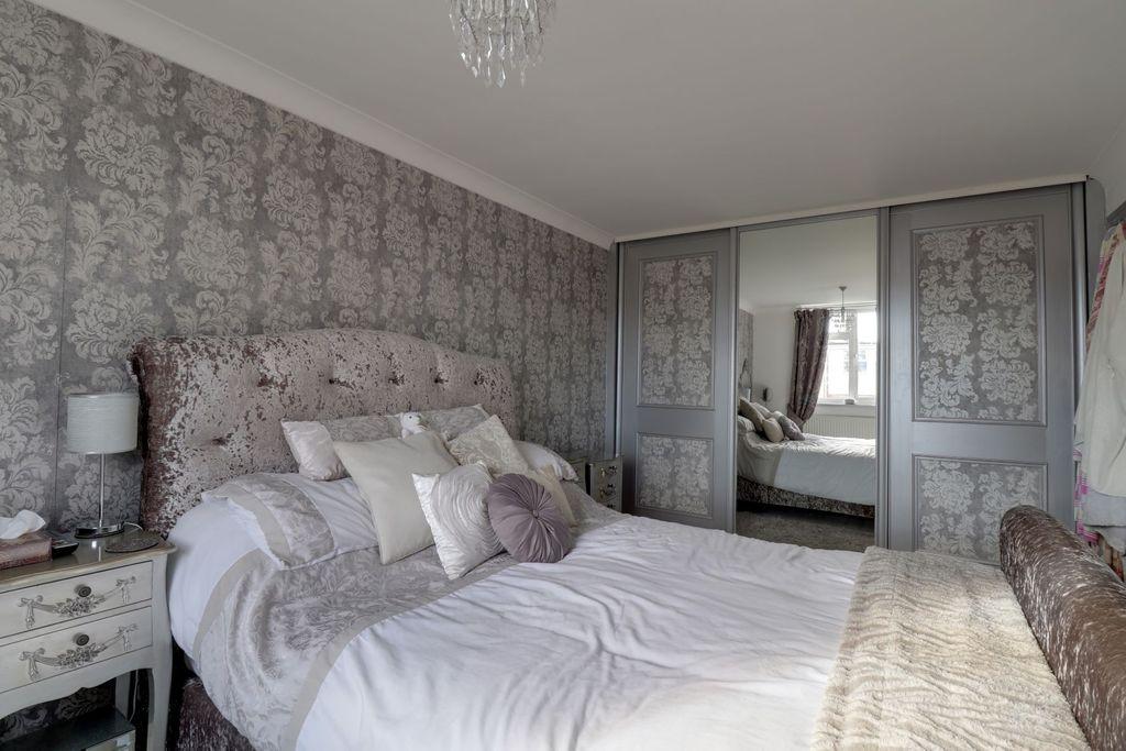 Bedroom 1 (Double)
