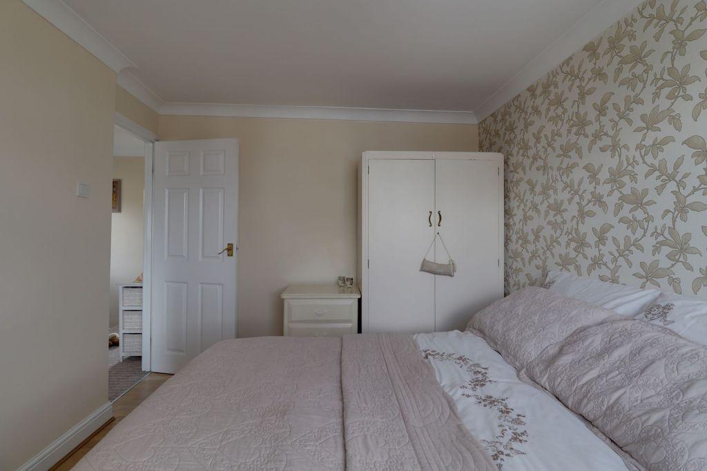 Bedroom 2 (Double)