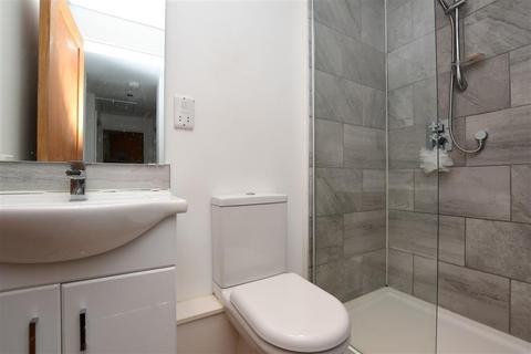 2 Mark Street, Reigate, RH2 0BL