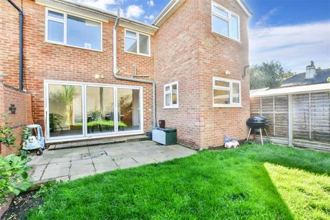 2 Mark Street, Reigate, RH2 0BL