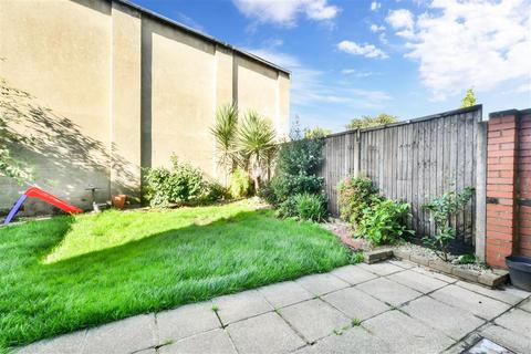 2 Mark Street, Reigate, RH2 0BL