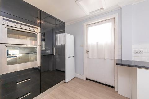 7 Ambleside Terrace, DD3 0DB