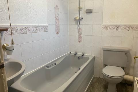 1 bedroom flat to rent, 6 Derbe Road, Lytham St. Annes, Lancashire, FY8