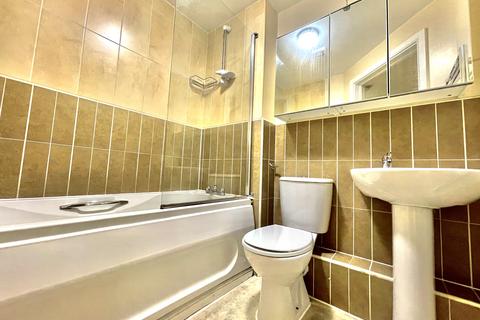 2 bedroom apartment to rent, Mauldeth Road West, Manchester M21 7TH