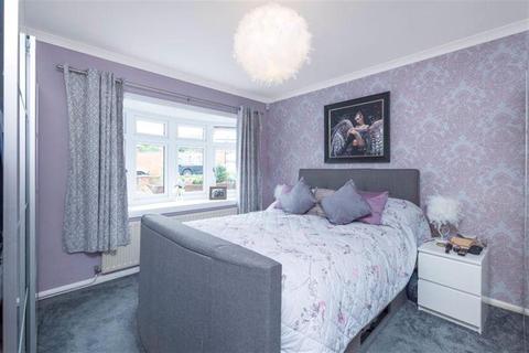 30 Fernheath Way, Dartford, DA2 7PF