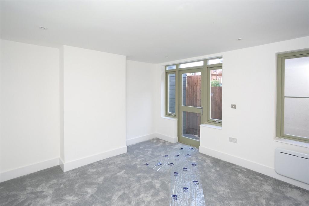 Nascot Street, Watford, WD17 1 bed £1,150 pcm (£265 pw)